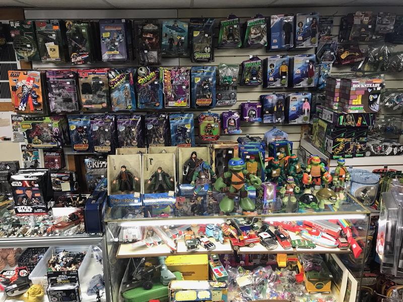 K&B Toys and Collectibles Menomonie, WI